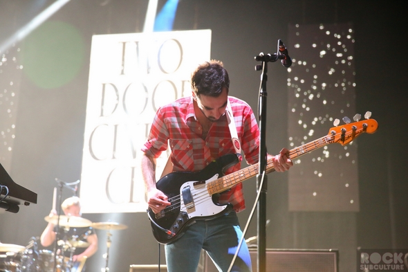 Not-So-Silent-Night-1-One-Live-105-Concert-Review-Photos-Oakland-2012-RSJ