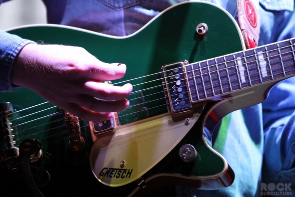 Not-So-Silent-Night-1-One-Live-105-Concert-Review-Photos-Oakland-2012-RSJ