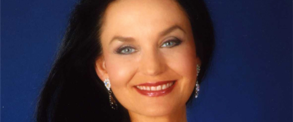 Crystal-Gayle-North-American-Australia-Tour-2013-US-Dates-Details-Tickets-Sale-Concert-Announcement-FI