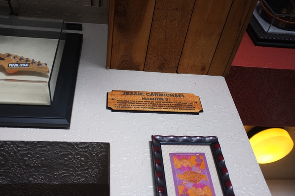 Hard-Rock-Cafe-Maui-Rock-Subculture-Journal-Photos-Memorabilia-01-RSJ