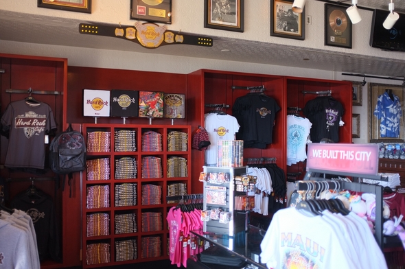 Hard-Rock-Cafe-Maui-Rock-Subculture-Journal-Photos-Memorabilia-01-RSJ