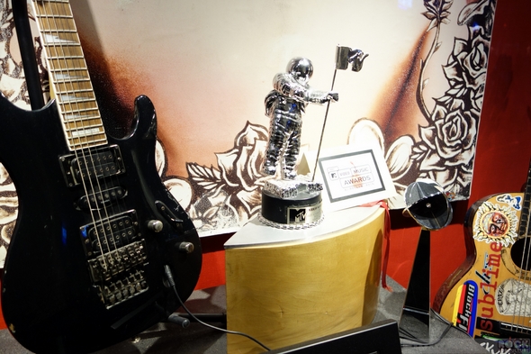 Hard-Rock-Hotel-Resort-Photos-Music-Memorabilia-Displays-Las-Vegas-Rock-Subculture-001-RSJ