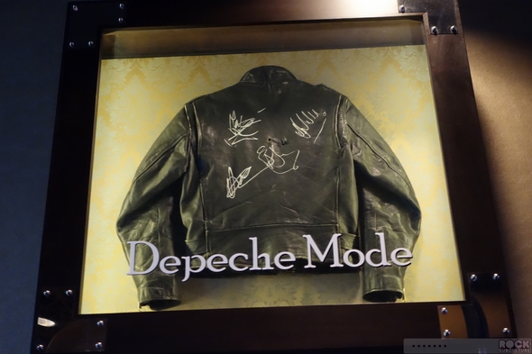Hard-Rock-Hotel-Resort-Photos-Music-Memorabilia-Displays-Las-Vegas-Rock-Subculture-001-RSJ
