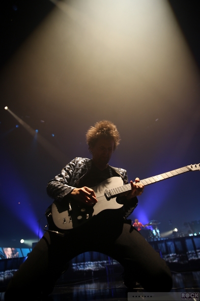 Muse-Concert-Review-2013-Oracle-Arena-Oakland-California-January-Rock-Subculture-001-RSJ