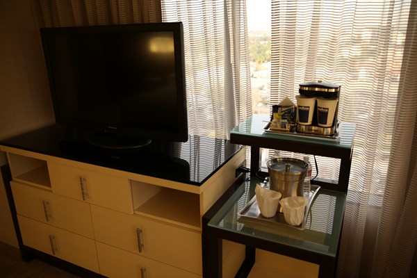 Hilton-LAX-Los-Angeles-Airport-Hotel-Review-Trip-Advisor-Photos-Resort-30