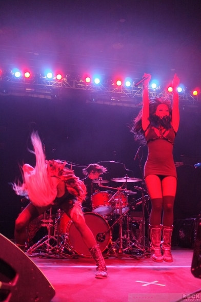 Marilyn-Manson-Concert-Review-Photos-2013-Modesto-California-Butcher-Babies-01-RSJ