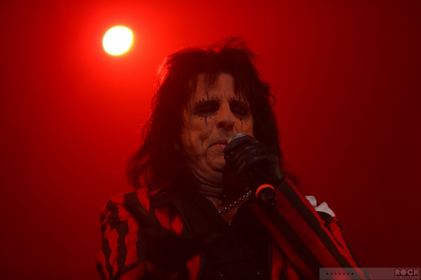 Caprices-Festival-2013-Crans-Montana-Switerland-Concert-Review-Day-7-March-14-Alice-Cooper-The-Heavy-BRMC-Blacj-Rebel-Motorcycle-Club-Photos