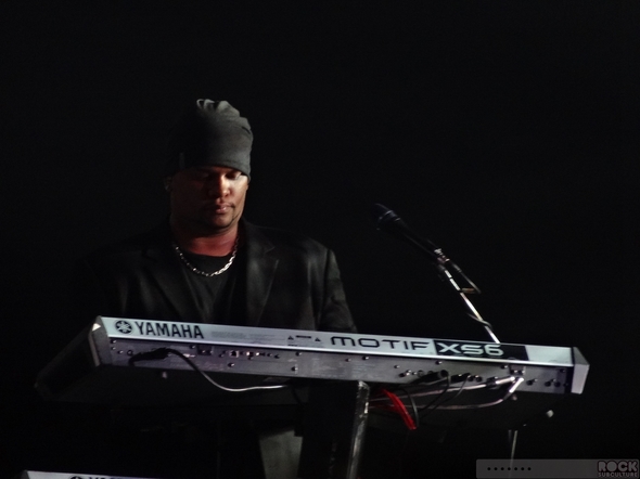 Caprices-Festival-2013-Crans-Montana-Switerland-Concert-Review-Day-8-March-15-Nelly-Furtado-Mika-Photos-001-RSJ