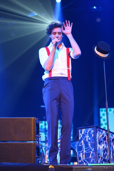 Caprices-Festival-2013-Crans-Montana-Switerland-Concert-Review-Day-8-March-15-Nelly-Furtado-Mika-Photos-101-RSJ