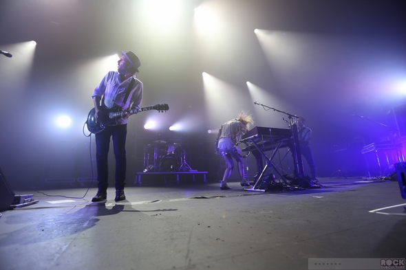 Metric-Live-Concert-Review-April-18-2013-Fox-Theater-Oakland-California-Photos-101-RSJ