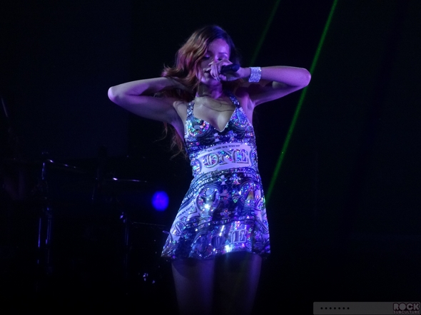 Rihanna-Concert-Review-2013-High-Resolution-Photography-Unapologetic-San-Jose-HP-Pavilion-Diamonds-World-Tour-001-RSJ