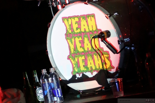 Yeah-Yeah-Yeahs-YYY-Karen-O-Concert-Review-Photos-Las-Vegas-2013-Cosmopolitan-Boulevard-Pool-01-RSJ