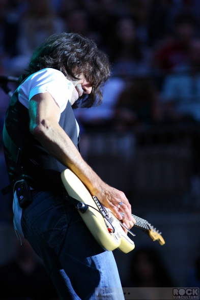 Huey-Lewis-and-The-News-Sports-30th-Anniversary-Tour-2013-Concert-Review-Mountain-Winery-Saratoga-July-27-Photos-01-RSJ