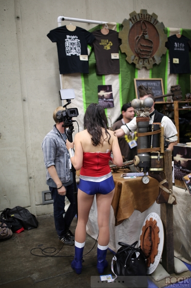 San-Diego-Comic-Con-International-2013-Photos-Photography-Costumes-Masquerade-Cosplay-Comic-Book-Women-Girls-Men-Original-Prop-Blog-Rock-Subculture-Journal-Jason-DeBord-101-RSJ