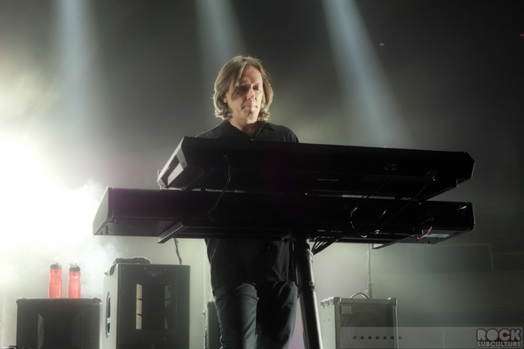 The-Cure-Concert-Review-Tour-2013-Honolulu-Hawaii-Neal-S-Blaisdell-Arena-Photos-Robert-Smith-001-RSJ