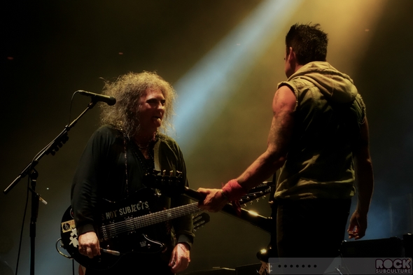The-Cure-Concert-Review-Tour-2013-Honolulu-Hawaii-Neal-S-Blaisdell-Arena-Photos-Robert-Smith-001-RSJ