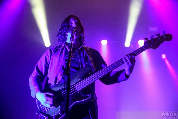 Arctic-Monkeys-Concert-Review-2013-Tour-Photos-Fox-Theater-Oakland-California-September-26-27-001-RSJ