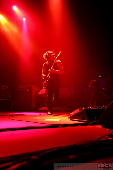 Arctic-Monkeys-Concert-Review-2013-Tour-Photos-Fox-Theater-Oakland-California-September-26-27-101-RSJ
