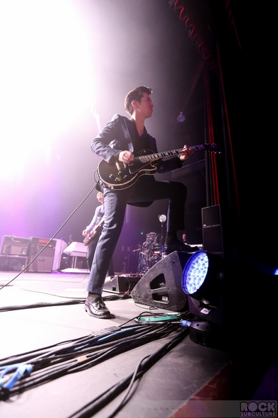 Arctic-Monkeys-Concert-Review-2013-Tour-Photos-Fox-Theater-Oakland-California-September-26-27-101-RSJ