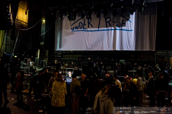 Coldplay-Kids-Company-Under-1-Roof-Concert-Review-Event-December-19-2013-Photos-Videos-201-RSJ