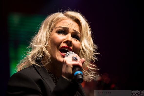 Kim-Wildes-Christmas-Party-Concert-Review-2013-London-O2-Shepherds-Bush-Empire-Photos-Setlist-December-22-001-RSJ