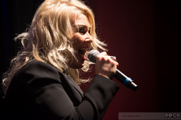 Kim-Wildes-Christmas-Party-Concert-Review-2013-London-O2-Shepherds-Bush-Empire-Photos-Setlist-December-22-001-RSJ