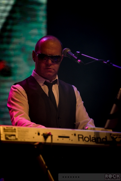 Kim-Wildes-Christmas-Party-Concert-Review-2013-London-O2-Shepherds-Bush-Empire-Photos-Setlist-December-22-001-RSJ
