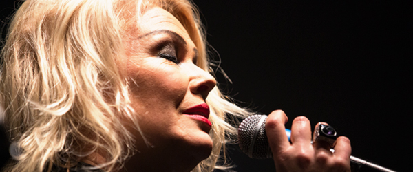 Kim-Wildes-Christmas-Party-Concert-Review-2013-London-O2-Shepherds-Bush-Empire-Photos-Setlist-December-22-FI