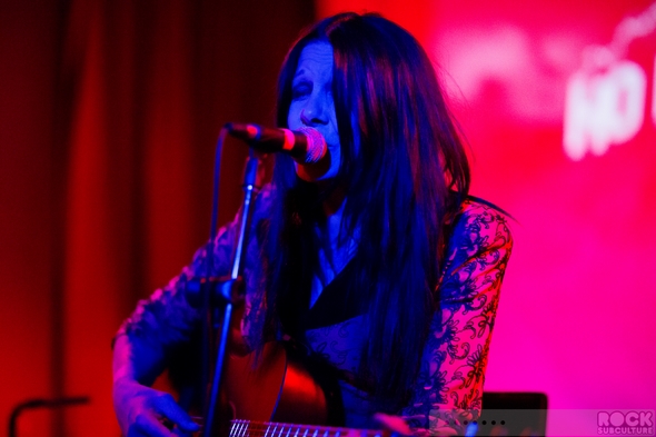 Johnette-Napolitano-Solo-Show-Concrete-Blonde-Concert-Review-January-2014-San-Diego-The-Griffin-01-RSJ