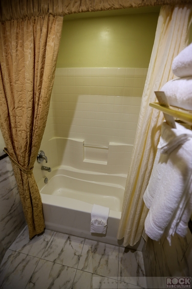 Ayres-Hotel-Manhattan-Beach-Hawthorne-Review-2014-Travel-Trip-Advisor-Photos-Recommendations-01-RSJ