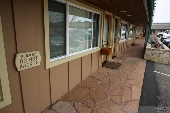 Cambria-Shores-Inn-Motel-Review-Hotel-Bed-and-Breakfast-Moonstone-Beach-01-RSJ