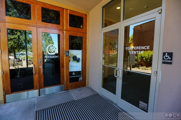 Hotel-Review-Resort-Travel-DoubleTree-by-Hilton-Hotel-and-Spa-Napa-Valley-American-Canyon-01-RSJ