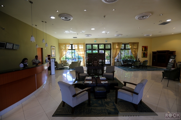 Hotel-Review-Resort-Travel-DoubleTree-by-Hilton-Hotel-and-Spa-Napa-Valley-American-Canyon-01-RSJ