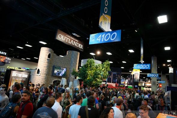 SDCC-San-Diego-Comic-Con-2014-Photos-Photography-Exhibit-Hall-Gaslamp-Costumes-001-RSJ