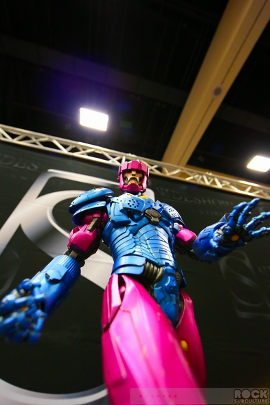SDCC-San-Diego-Comic-Con-2014-Photos-Photography-Exhibit-Hall-Gaslamp-Costumes-001-RSJ