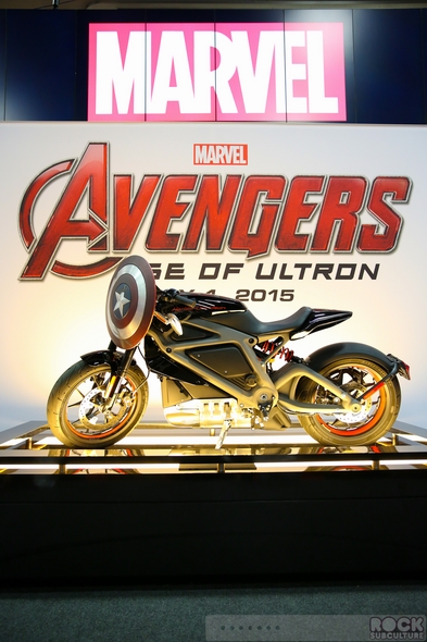 SDCC-San-Diego-Comic-Con-2014-Photos-Photography-Exhibit-Hall-Gaslamp-Costumes-001-RSJ