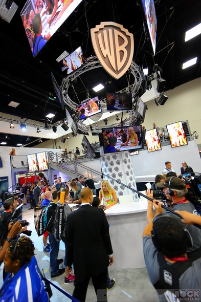 SDCC-San-Diego-Comic-Con-2014-Photos-Photography-Exhibit-Hall-Gaslamp-Costumes-001-RSJ
