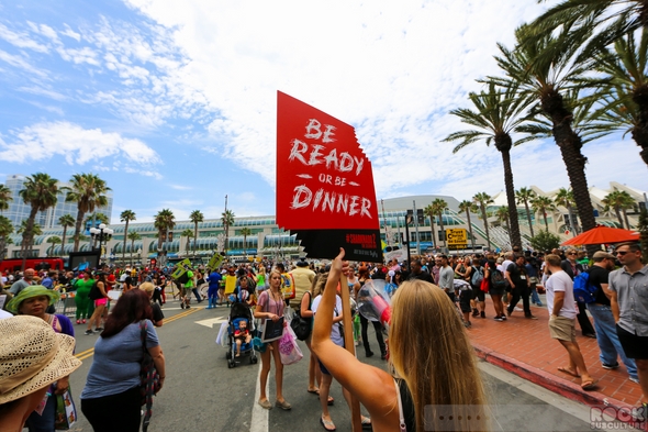 SDCC-San-Diego-Comic-Con-2014-Photos-Photography-Exhibit-Hall-Gaslamp-Costumes-001-RSJ