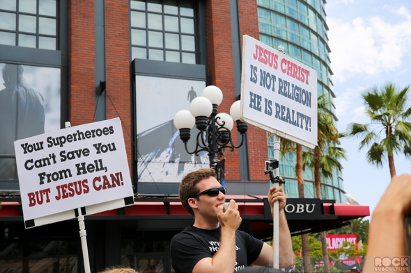 SDCC-San-Diego-Comic-Con-2014-Photos-Photography-Exhibit-Hall-Gaslamp-Costumes-001-RSJ