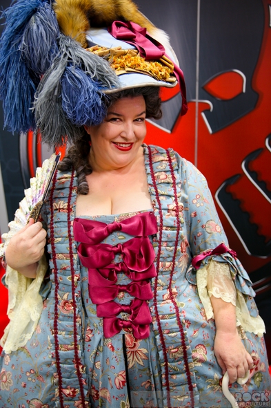 San-Diego-Comic-Con-2014-SDCC-Photos-Photography-Costumes-Cosplay-Exhibit-Hall-Masquerade-Images-High-Resolution-001-RSJ