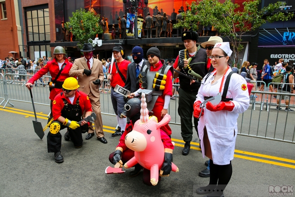 San-Diego-Comic-Con-2014-SDCC-Photos-Photography-Costumes-Cosplay-Exhibit-Hall-Masquerade-Images-High-Resolution-001-RSJ