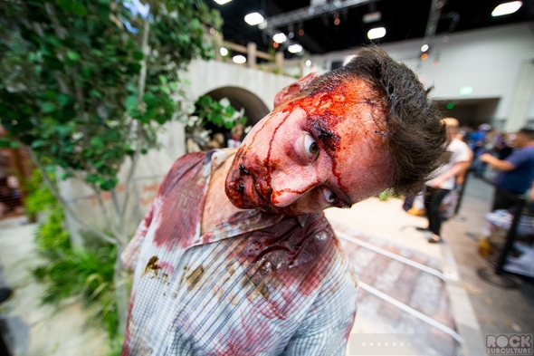 San-Diego-Comic-Con-2014-SDCC-Photos-Photography-Costumes-Cosplay-Exhibit-Hall-Masquerade-Images-High-Resolution-001-RSJ