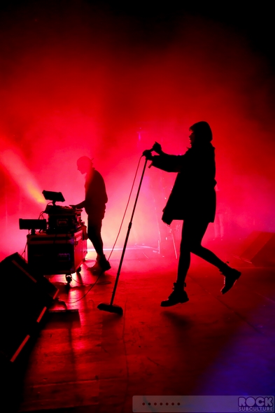 Crystal-Castles-Break-Up-Split-Quit-Concert-Photos-Live-Photography-Oakland-Fox-Theater-Pictures-Alice-Glass-Leaves-2012-2013-2014-01-RSJ