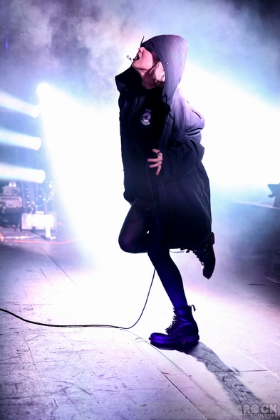 Crystal-Castles-Break-Up-Split-Quit-Concert-Photos-Live-Photography-Oakland-Fox-Theater-Pictures-Alice-Glass-Leaves-2012-2013-2014-01-RSJ