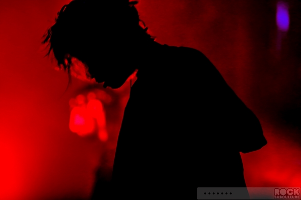 Crystal-Castles-Break-Up-Split-Quit-Concert-Photos-Live-Photography-Oakland-Fox-Theater-Pictures-Alice-Glass-Leaves-2012-2013-2014-01-RSJ