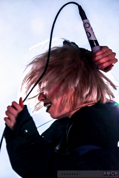 Crystal-Castles-Break-Up-Split-Quit-Concert-Photos-Live-Photography-Oakland-Fox-Theater-Pictures-Alice-Glass-Leaves-2012-2013-2014-01-RSJ