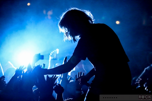 Crystal-Castles-Break-Up-Split-Quit-Concert-Photos-Live-Photography-Oakland-Fox-Theater-Pictures-Alice-Glass-Leaves-2012-2013-2014-01-RSJ