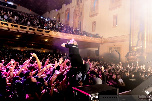 Crystal-Castles-Break-Up-Split-Quit-Concert-Photos-Live-Photography-Oakland-Fox-Theater-Pictures-Alice-Glass-Leaves-2012-2013-2014-01-RSJ