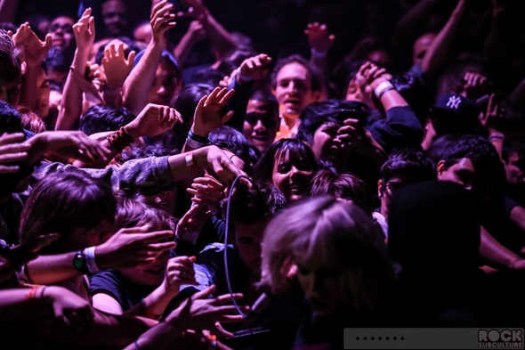 Crystal-Castles-Break-Up-Split-Quit-Concert-Photos-Live-Photography-Oakland-Fox-Theater-Pictures-Alice-Glass-Leaves-2012-2013-2014-01-RSJ