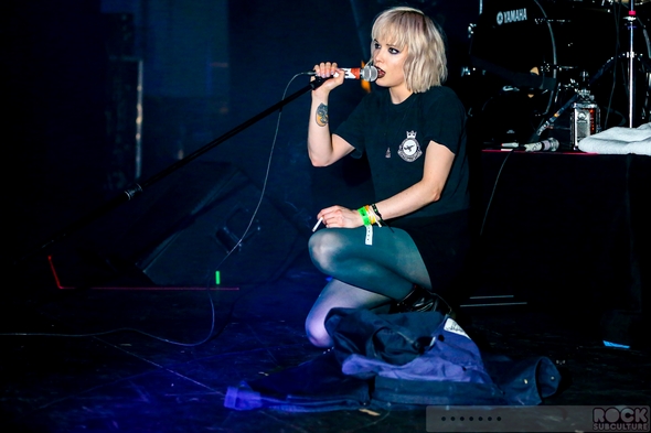 Crystal-Castles-Break-Up-Split-Quit-Concert-Photos-Live-Photography-Oakland-Fox-Theater-Pictures-Alice-Glass-Leaves-2012-2013-2014-01-RSJ